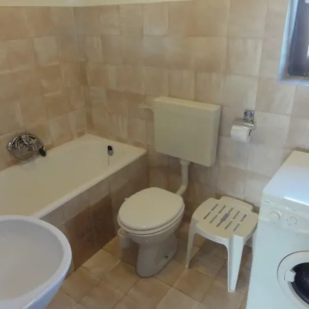 And Cozy Ferry In Apartment Medulin