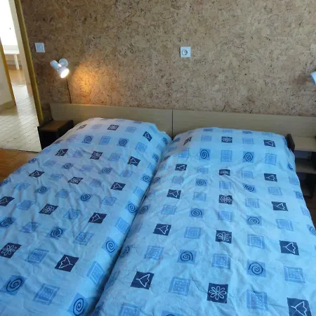 And Cozy Ferry In Apartment *
