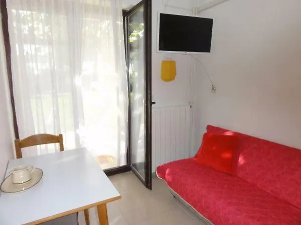 Appartement And Cozy Ferry In