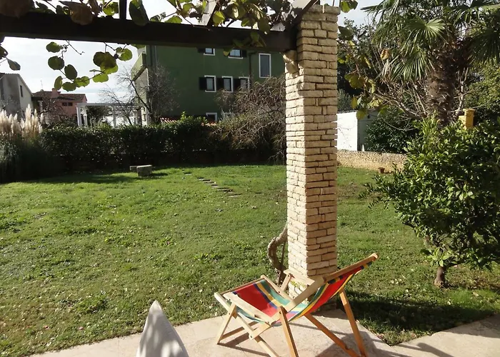 아파트 And Cozy Ferry In