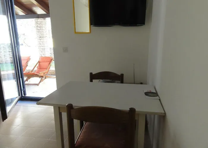 Lejlighed And Cozy Ferry In *